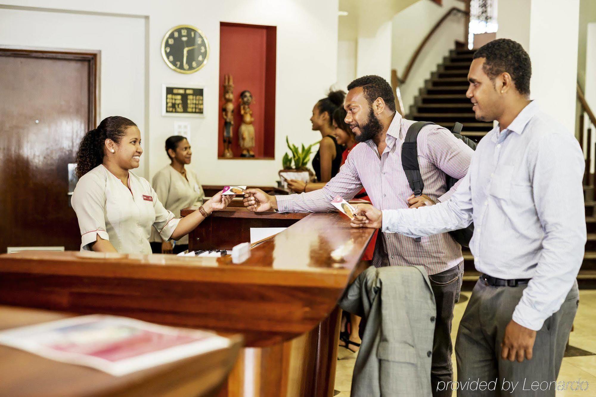 Crown Hotel Port Moresby Luaran gambar